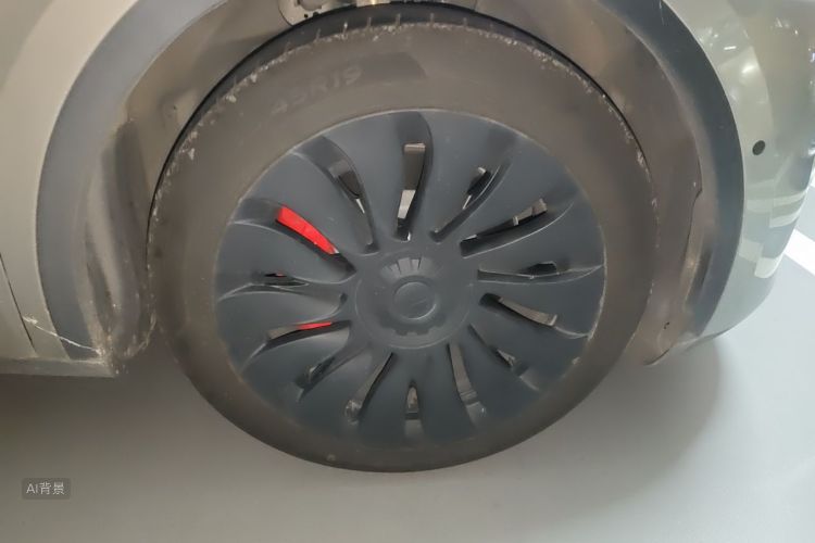 Tesla Model Y 2021 immagine di auto #9