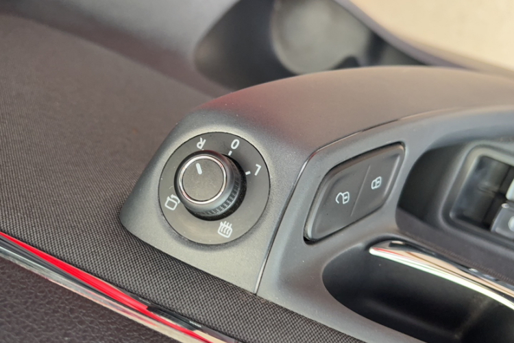 Volkswagen Polo 2018 car image #14