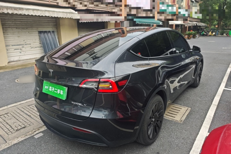 Tesla Model Y 2024 #5 Tesla Model Y 2024 immagine di auto #5