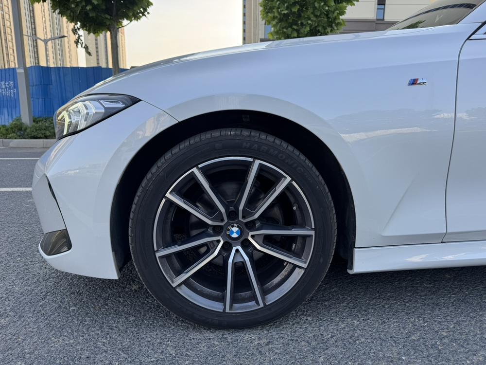 BMW 3 Series 2024 #8 BMW 3 Series 2024 car image #8