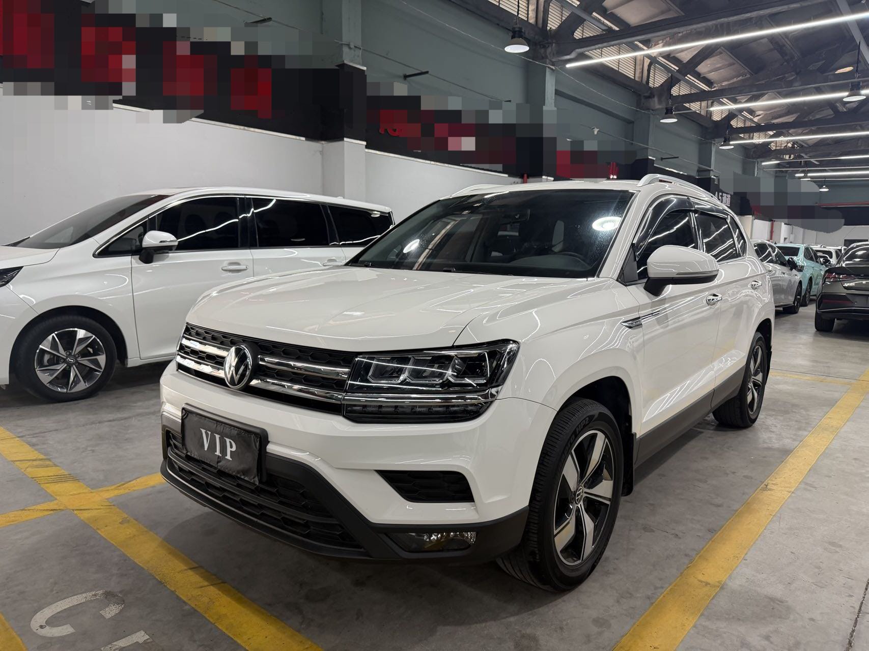 Volkswagen Tharu 2022 immagine di auto 