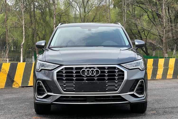Audi Q3 2019 #4 Audi Q3 2019 car image #4