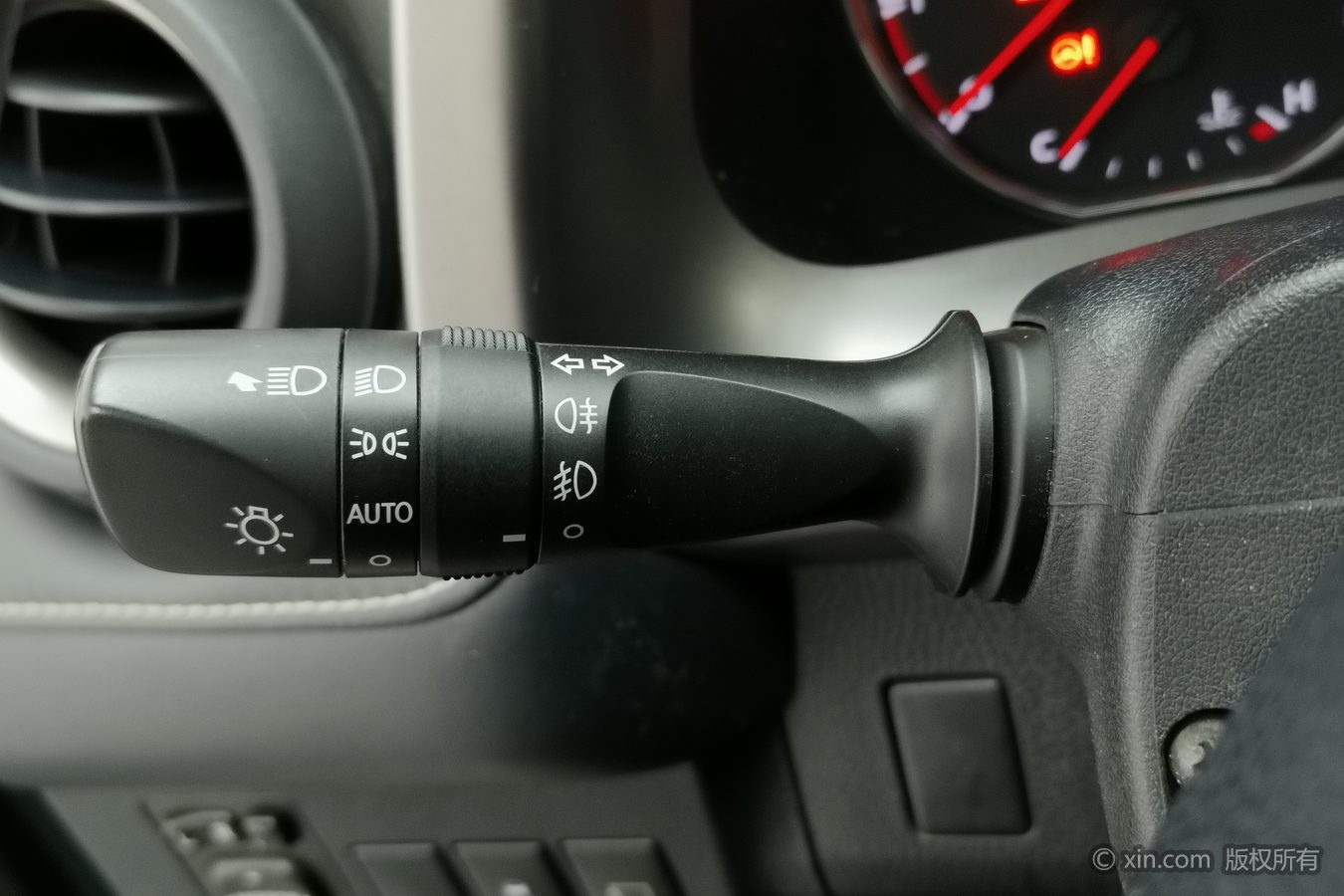 Toyota RAV4 2017 #22 Toyota RAV4 2017 car image #22