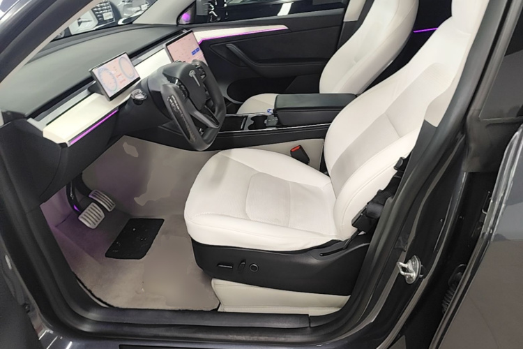 Tesla Model Y 2023 #15 Tesla Model Y 2023 car image #15