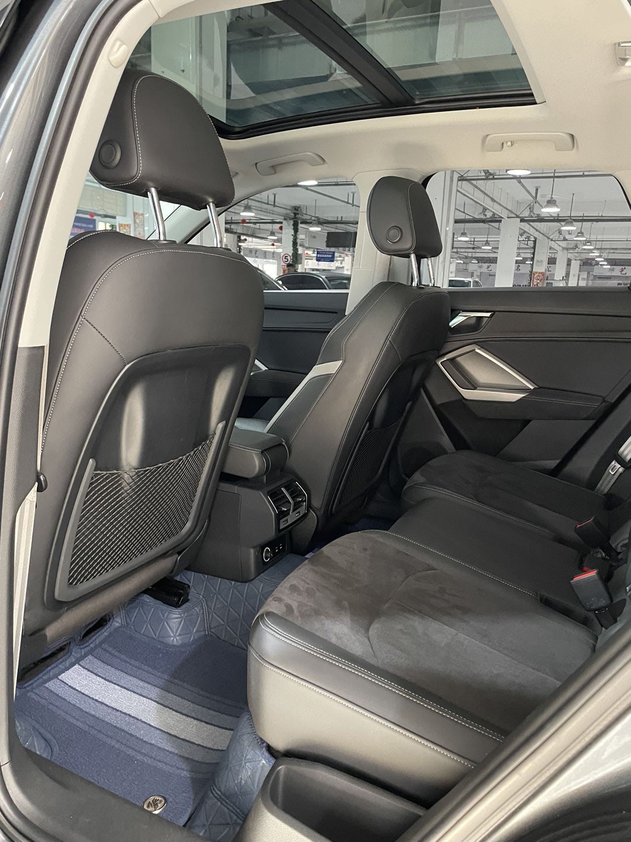 Audi Q3 2022 immagine di auto #6