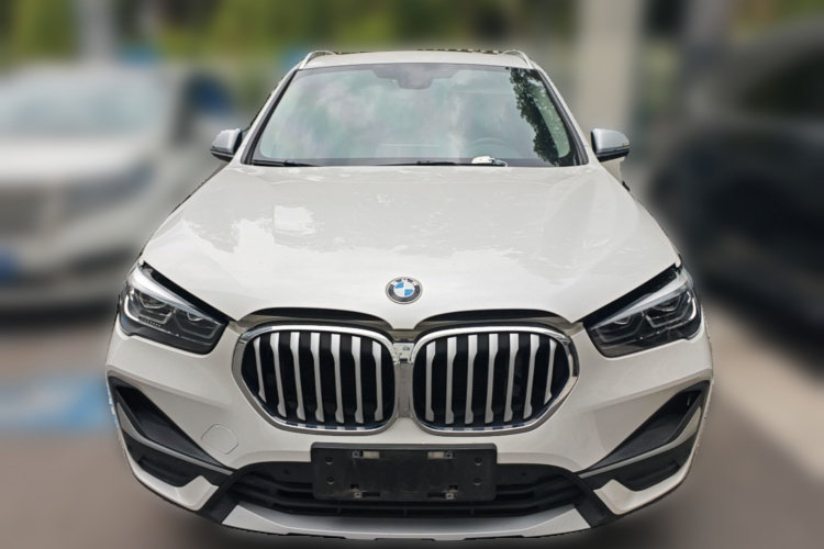 BMW X1 2023 car image #3