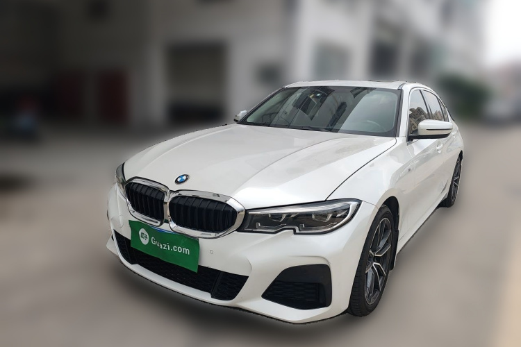 BMW 3 Series 2021 car image #2