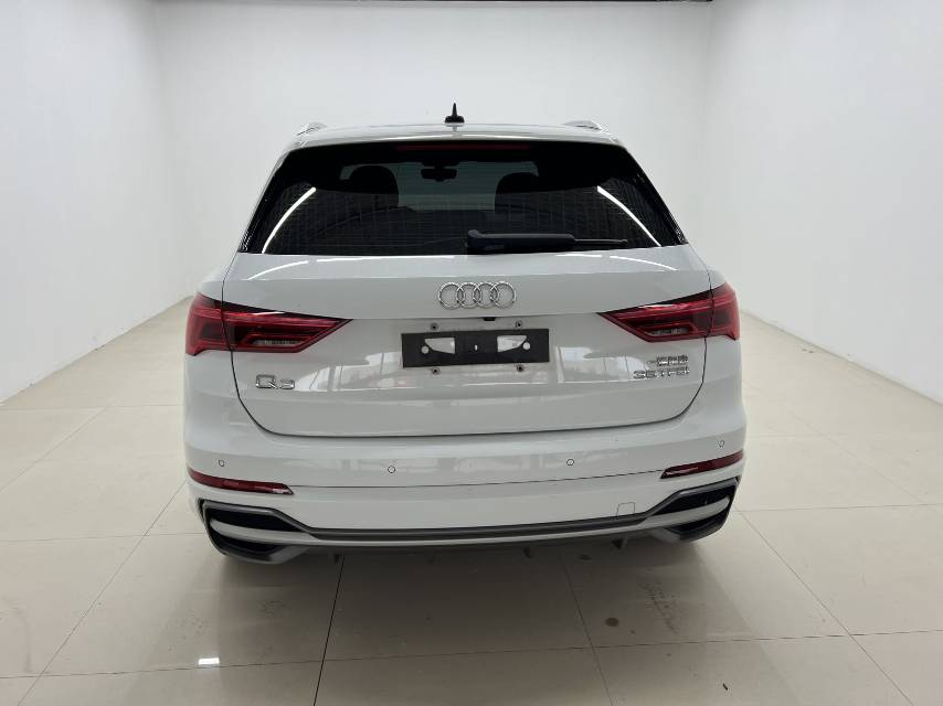 Audi Q3 2022 #5 Audi Q3 2022 car image #5