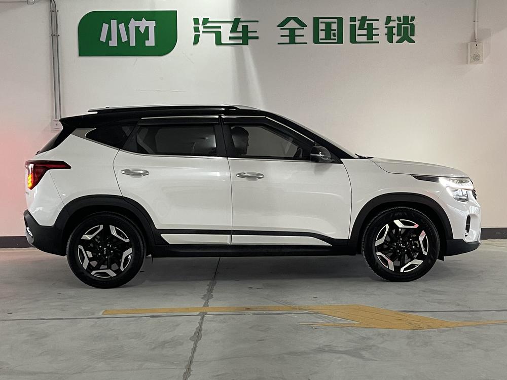 Kia Seltos 2024 image de voiture #8