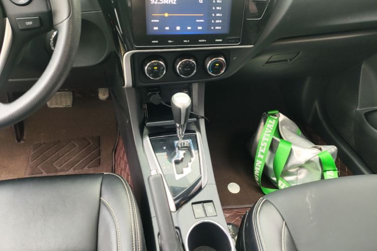 Toyota Corolla 2018 car image #14