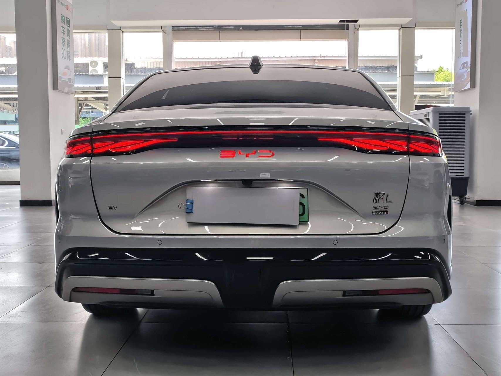 BYD HanL 2025 imagem de carro #8