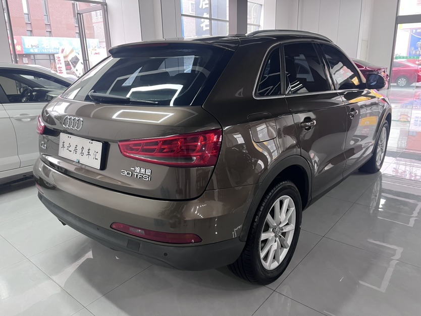 Audi Q3 2016 car image #7