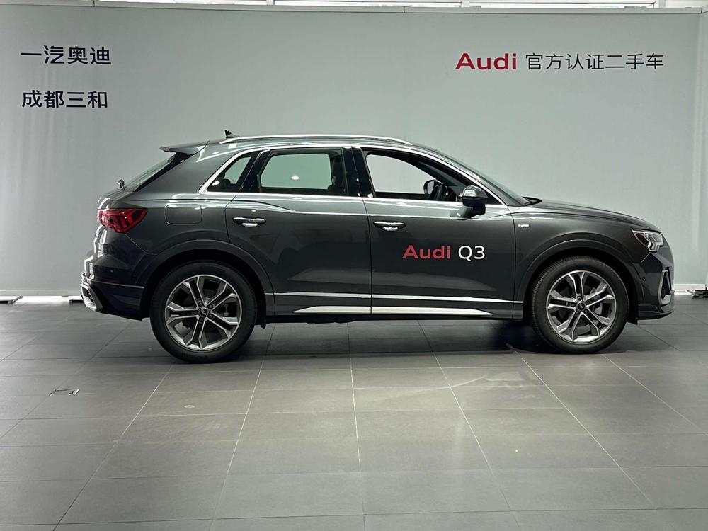Audi Q3 2025 immagine di auto #5
