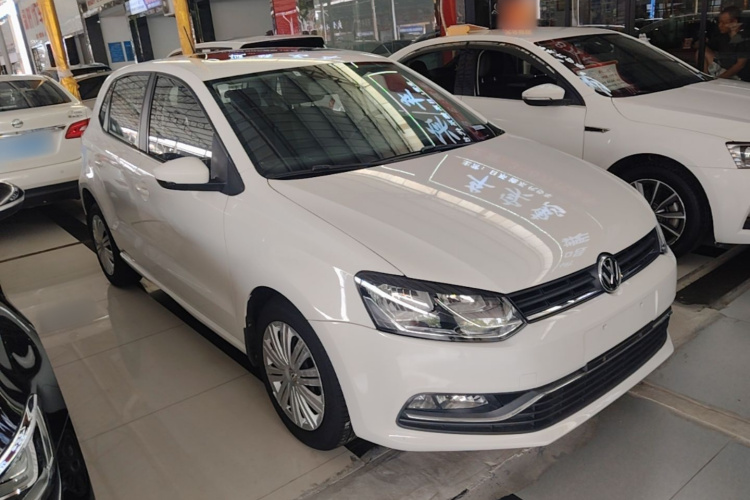 Volkswagen Polo 2018 car image #6