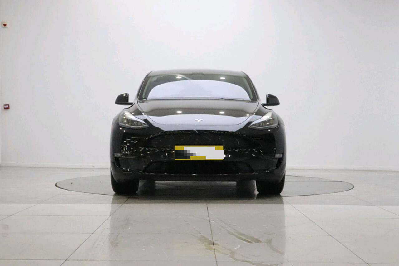 Tesla Model Y 2022 #4 Tesla Model Y 2022 car image #4