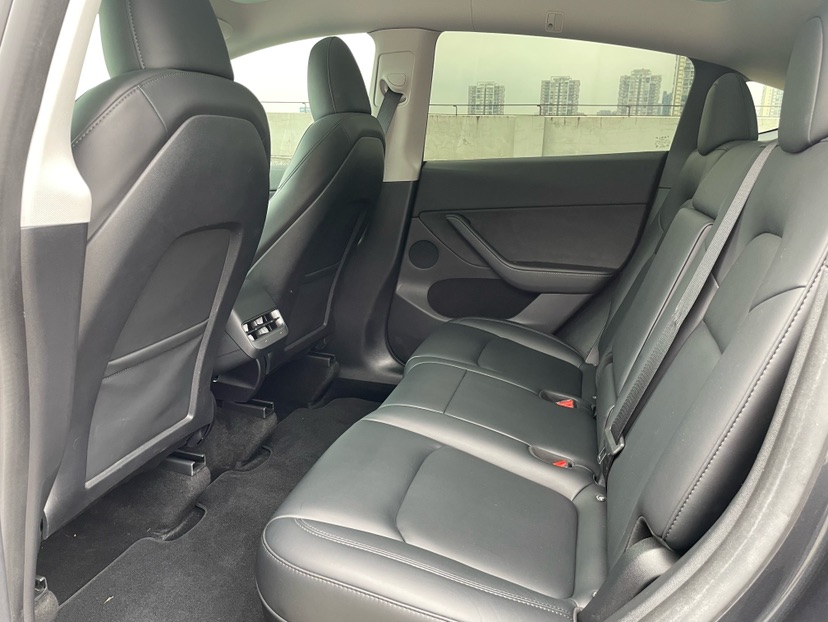 Tesla Model Y 2024 #7 Tesla Model Y 2024 car image #7