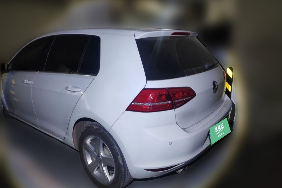Volkswagen Golf 2014 car image #3