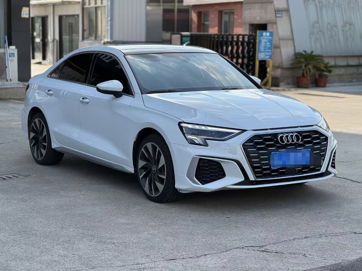 Audi A3 2023 car image #4