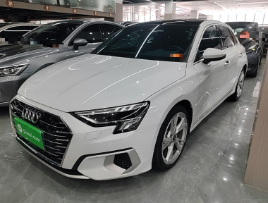 Audi A3 2023 صورة سيارة 
