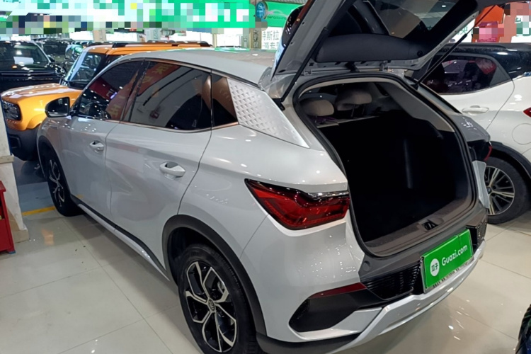 BYD Yuan Plus 2023 #5 BYD Yuan Plus 2023 car image #5