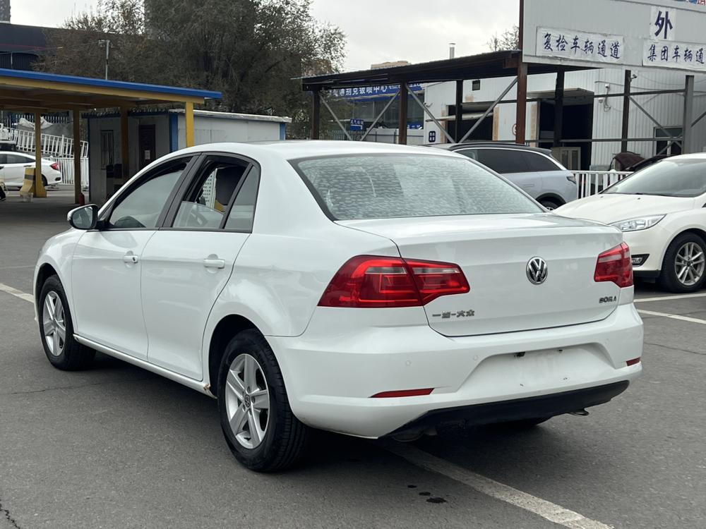 Volkswagen Bora 2015 #4 Volkswagen Bora 2015 изображение автомобиля #4