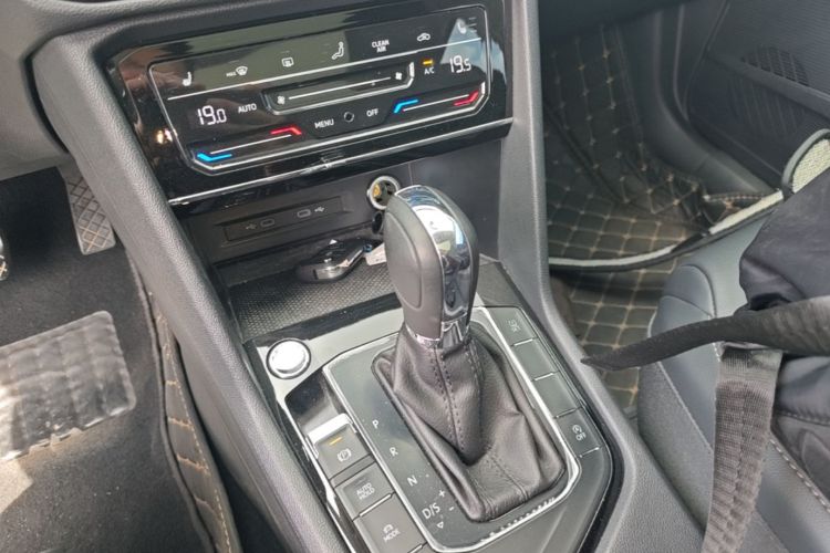 Volkswagen Tharu 2021 #14 Volkswagen Tharu 2021 car image #14