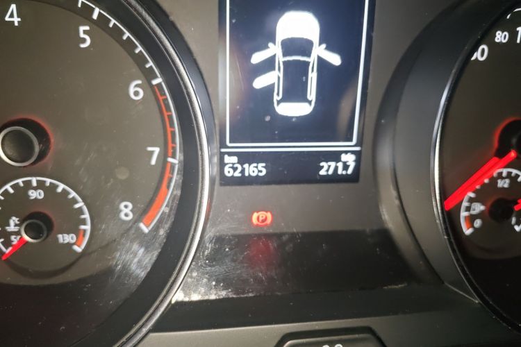 Volkswagen Golf 2019 imagen de coche #9