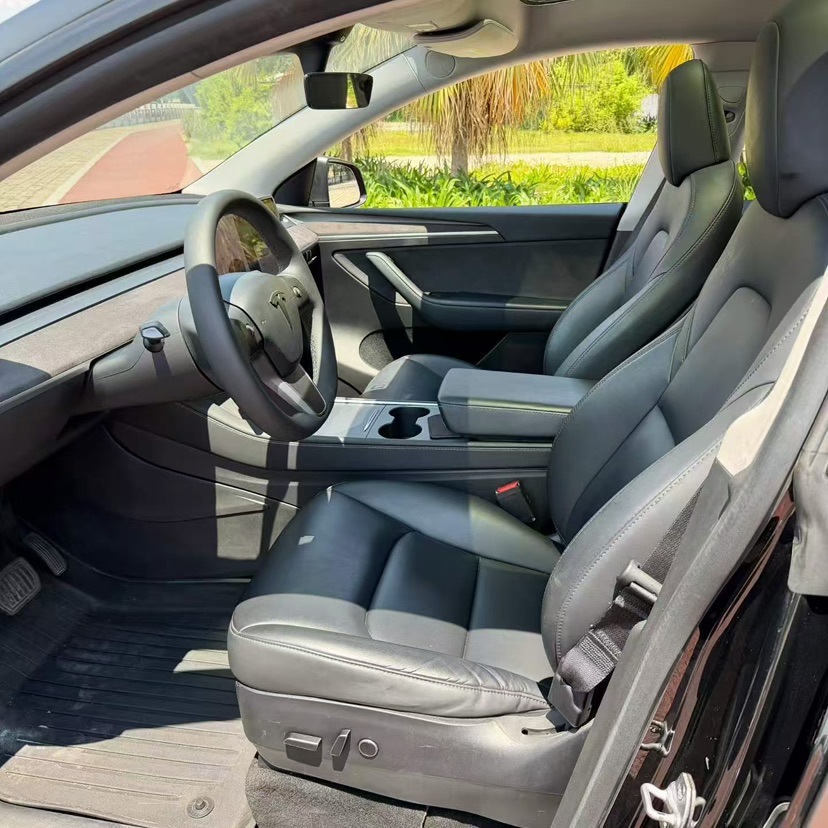 Tesla Model Y 2023 #4 Tesla Model Y 2023 car image #4