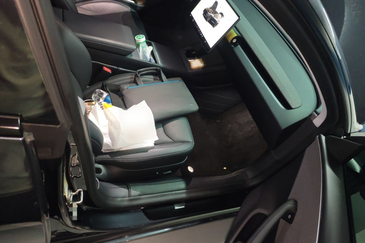 Tesla Model 3 2024 #27 Tesla Model 3 2024 car image #27