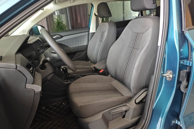 Volkswagen Tharu 2019 car image #15