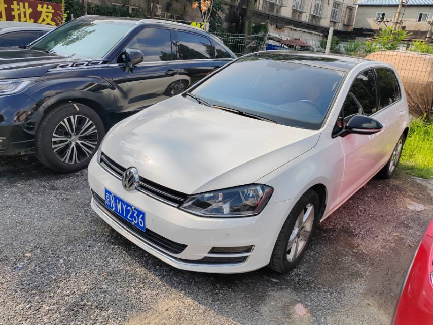 Volkswagen Golf 2017 car image 