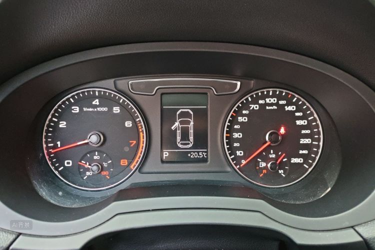 Audi Q3 2019 #13 Audi Q3 2019 car image #13