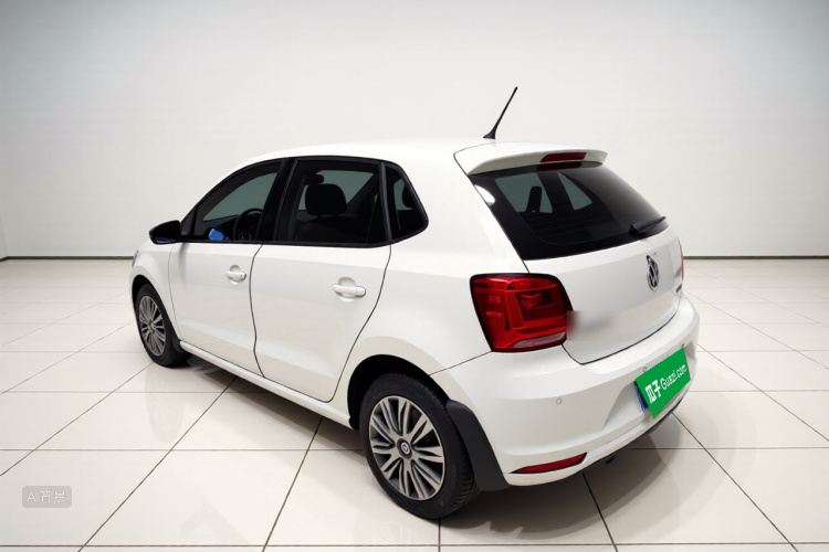 Volkswagen Polo 2018 car image #5