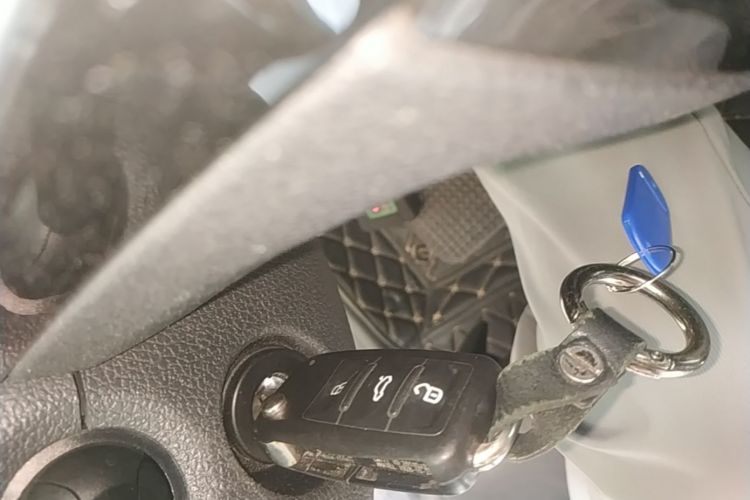 Volkswagen Bora 2016 car image #9
