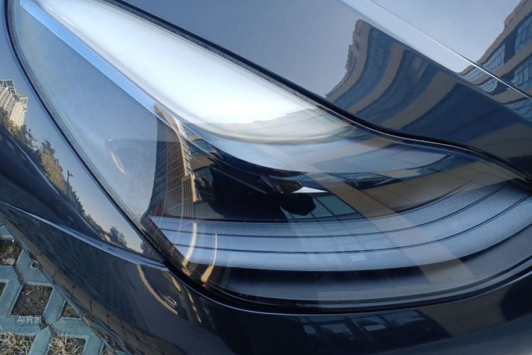 Tesla Model Y 2024 car image #8