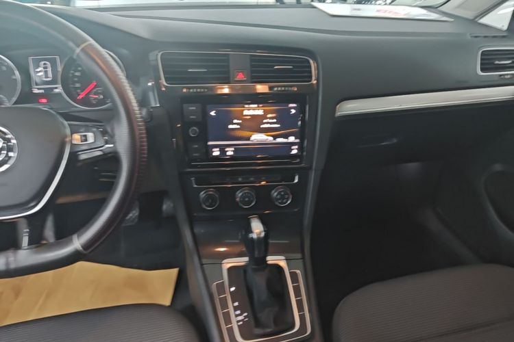 Volkswagen Golf 2019 #13 Volkswagen Golf 2019 car image #13