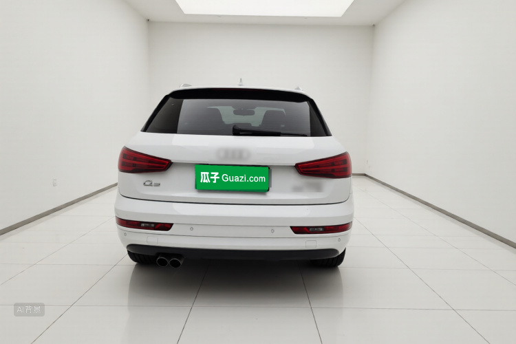 Audi Q3 2017 car image #6