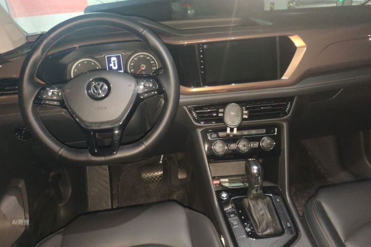 Volkswagen Tharu 2019 car image #11