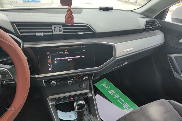 Audi Q3 2019 #15 Audi Q3 2019 car image #15