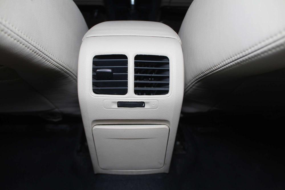 Volkswagen Golf 2013 car image #7