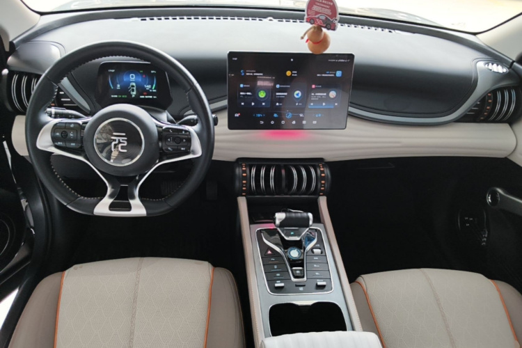 BYD Yuan Plus 2024 immagine di auto #11
