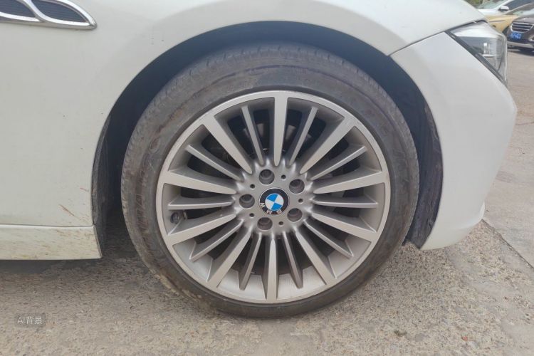 BMW 3 Series 2019 #9 BMW 3 Series 2019 car image #9