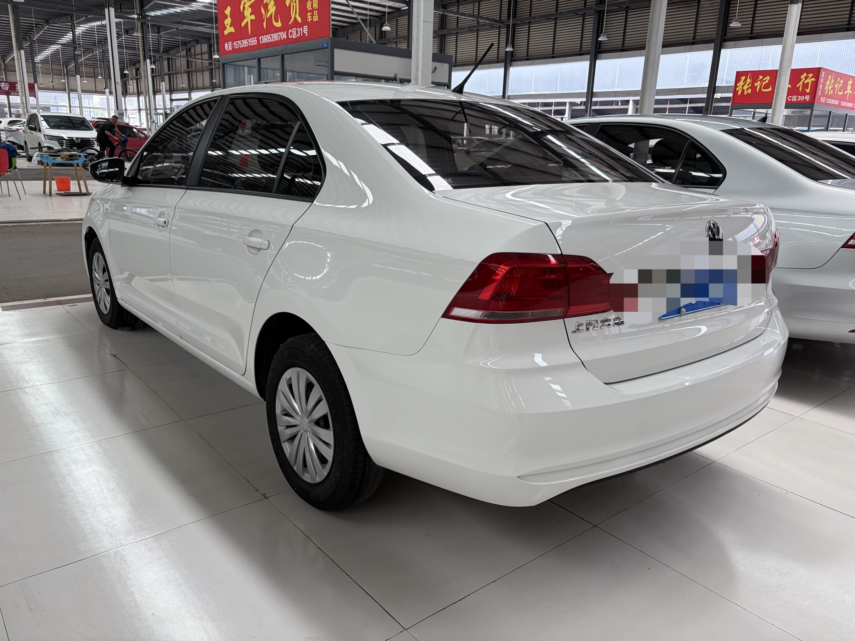 Volkswagen Santana 2019 car image #3