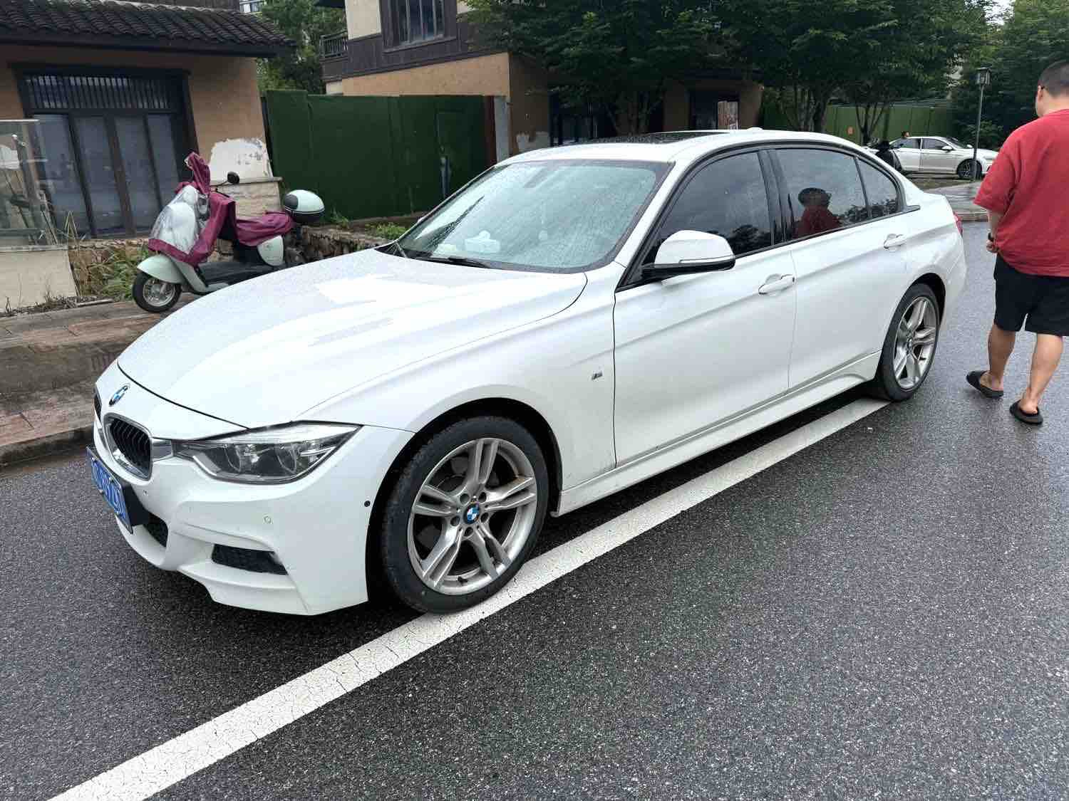 BMW 3 Series 2019 car image 