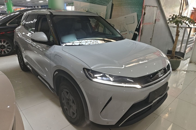 BYD YuanUP 2025 #6 BYD YuanUP 2025 car image #6