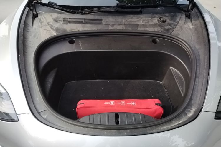 Tesla Model 3 2021 car image #20