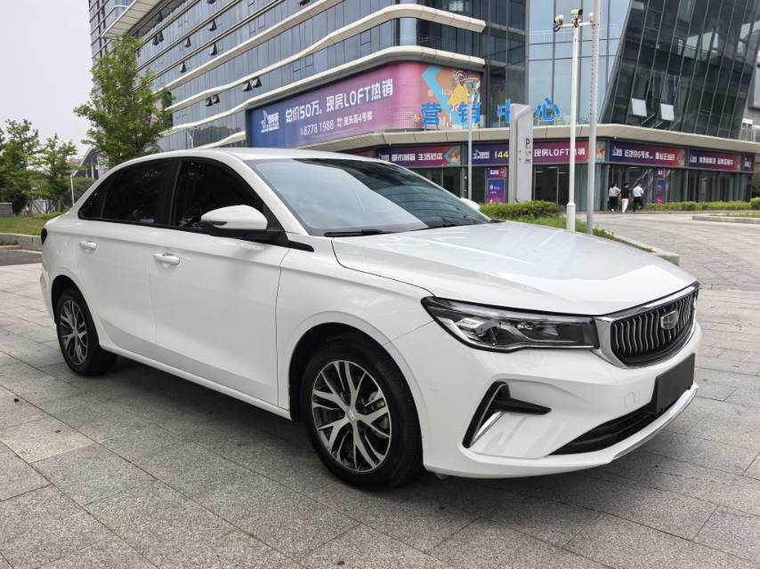 GEELY Emgrand 2024 car image #3