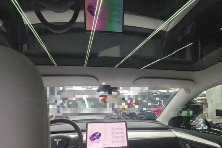 Tesla Model Y 2022 immagine di auto #18