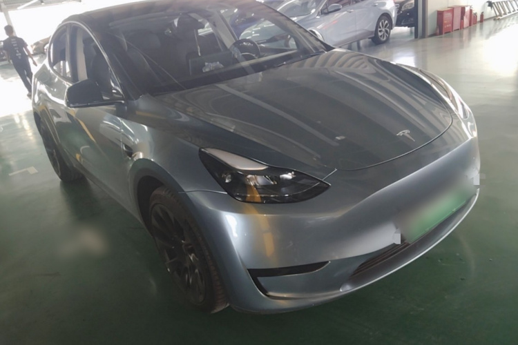 Tesla Model Y 2024 #4 Tesla Model Y 2024 immagine di auto #4