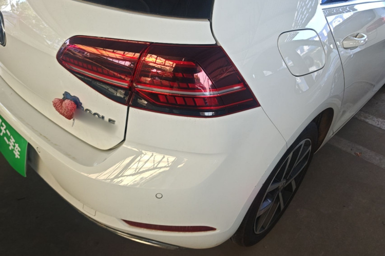 Volkswagen Golf 2019 #8 Volkswagen Golf 2019 car image #8